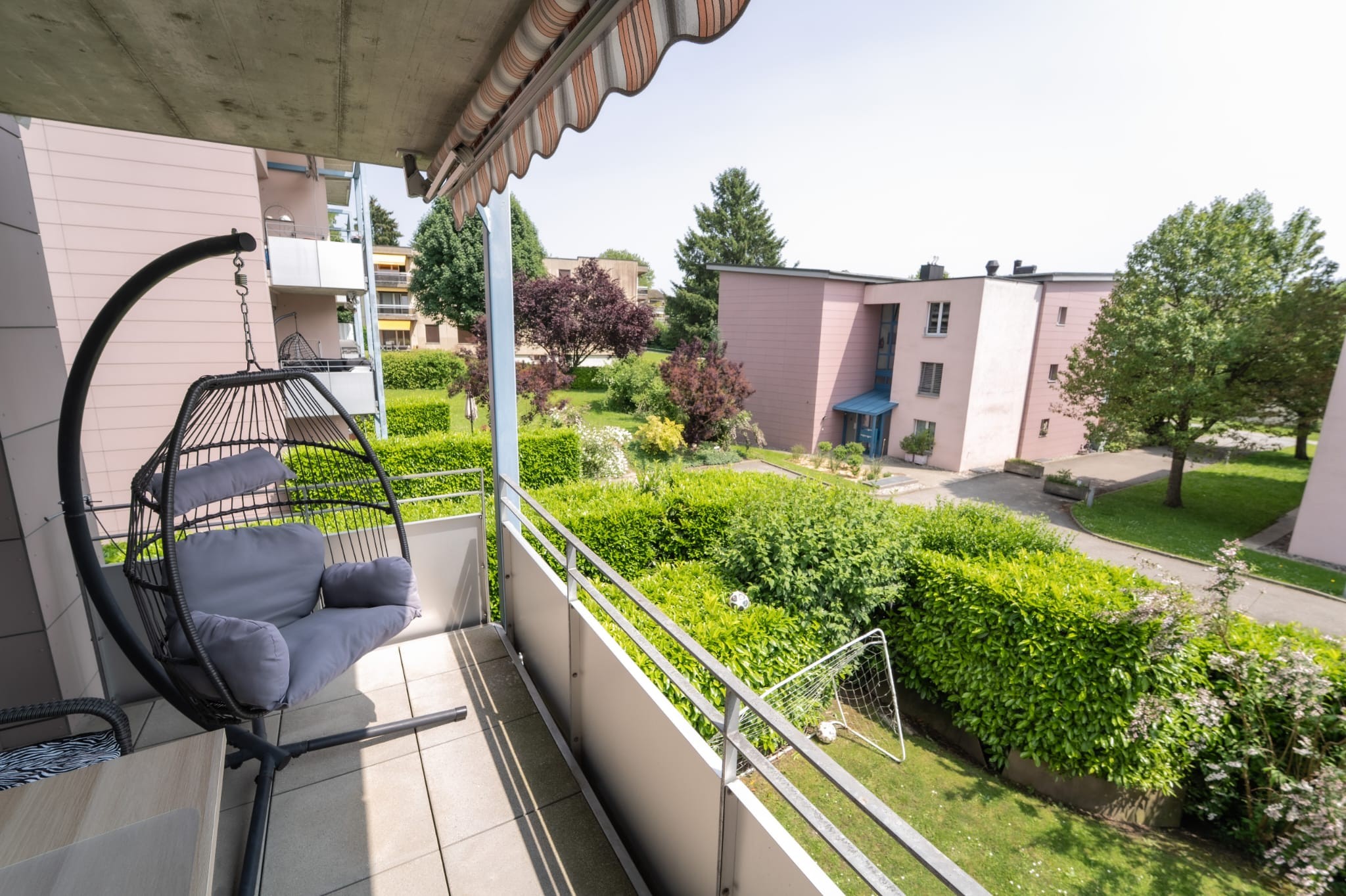 TRES BIEN SITUE, LUMINEUX, SPACIEUX