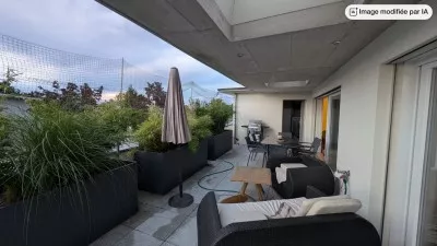AVEC UNE GRANDE TERRASSE ET UN GRAND JARDIN